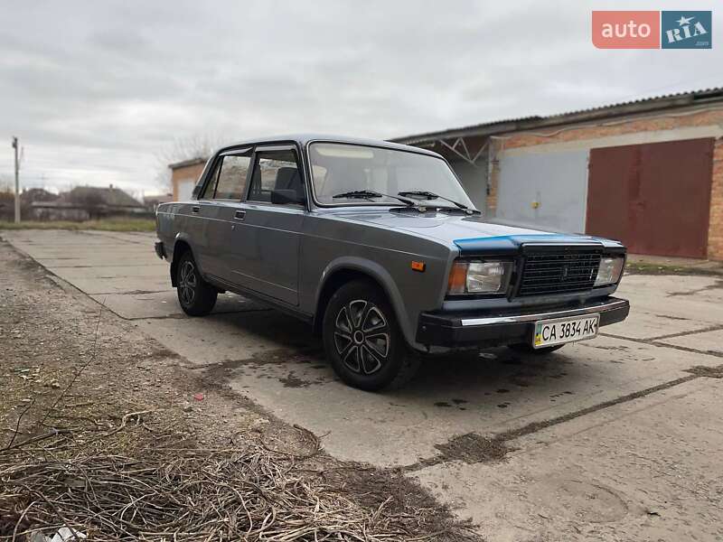 Седан ВАЗ / Lada 2107 2007 в Каменке