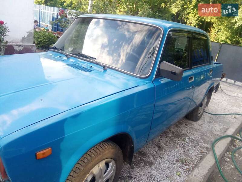 Седан ВАЗ / Lada 2107 1989 в Аулях