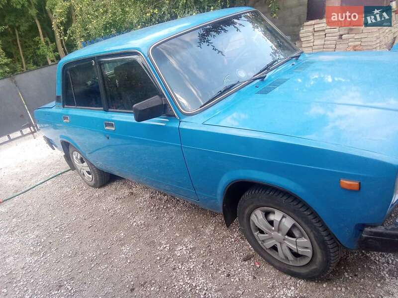 Седан ВАЗ / Lada 2107 1989 в Аулях