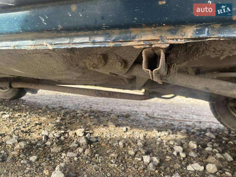 Седан ВАЗ / Lada 2107 2002 в Борщеве