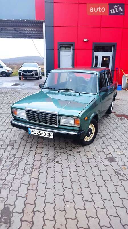 Седан ВАЗ / Lada 2107 2006 в Калуше