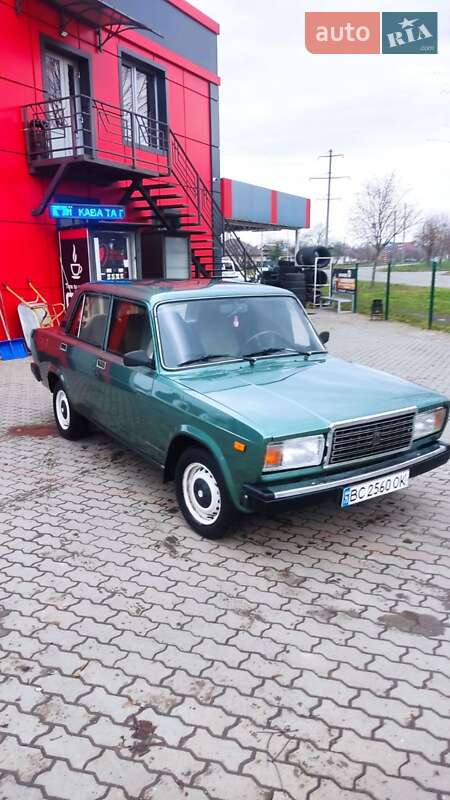 Седан ВАЗ / Lada 2107 2006 в Калуше