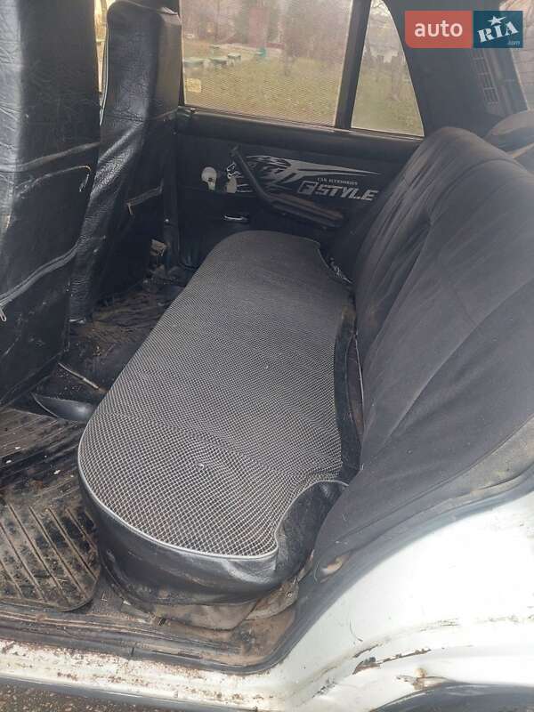 Седан ВАЗ / Lada 2107 1996 в Александрие