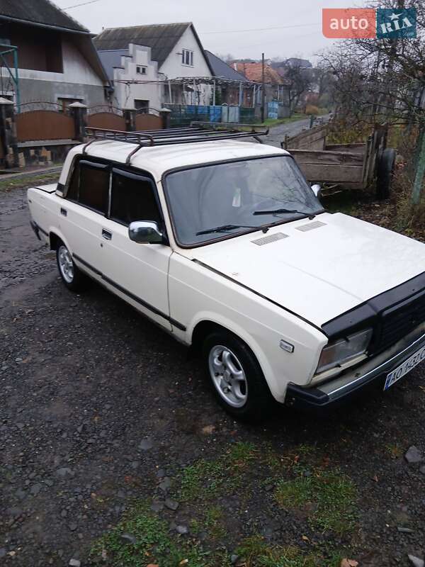 Седан ВАЗ / Lada 2107 1995 в Мукачево фото 2 Седан ВАЗ / Lada 2107 1995 в Мукачево