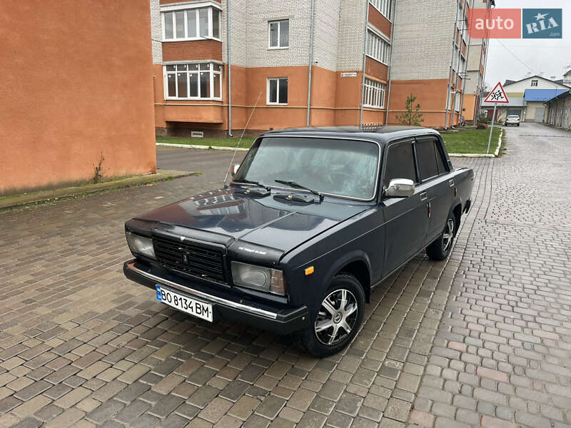 Седан ВАЗ / Lada 2107 1988 в Чорткове