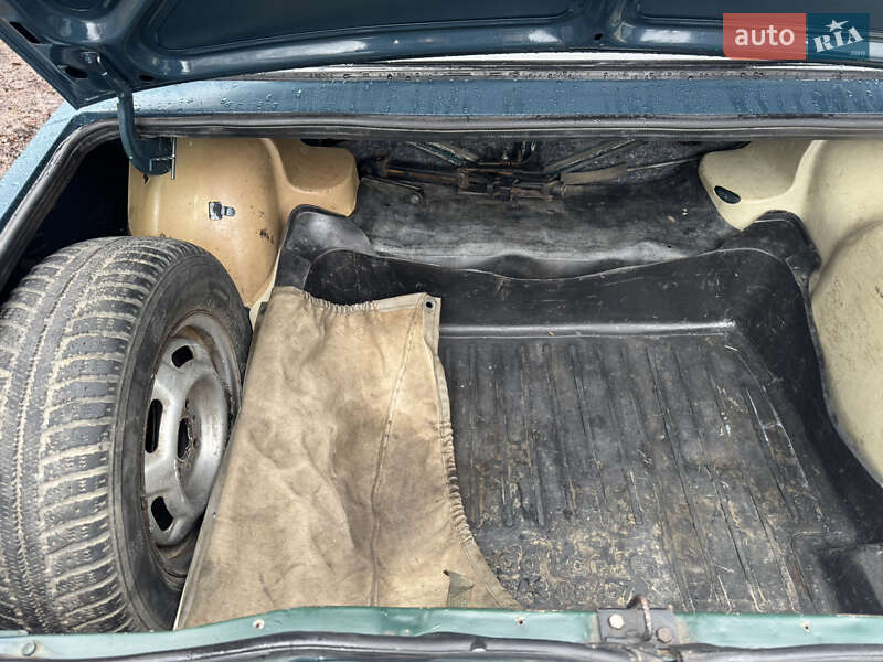 Седан ВАЗ / Lada 2107 2000 в Виннице