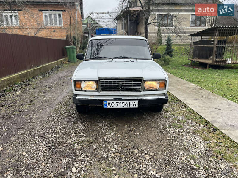 Седан ВАЗ / Lada 2107 2004 в Беловарцах фото 7 Седан ВАЗ / Lada 2107 2004 в Беловарцах