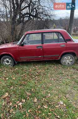 Седан ВАЗ 2107 1984 в Моршине