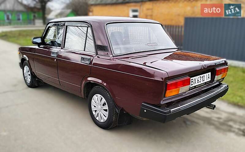Седан ВАЗ / Lada 2107 2008 в Сумах