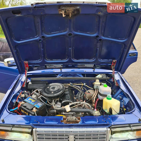 Седан ВАЗ / Lada 2107 2003 в Кривому Розі