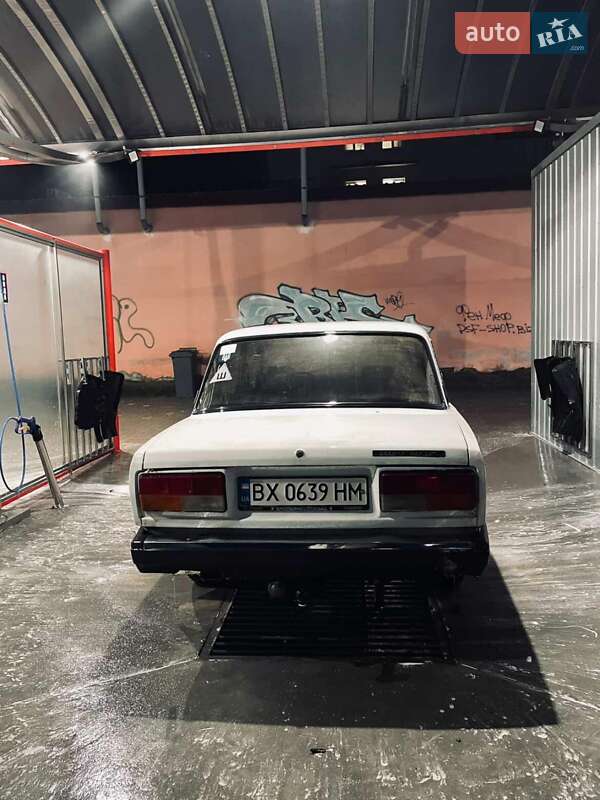 Седан ВАЗ / Lada 2107 1989 в Хмельницком