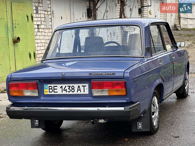 Седан ВАЗ / Lada 2107 2003 в Миколаєві