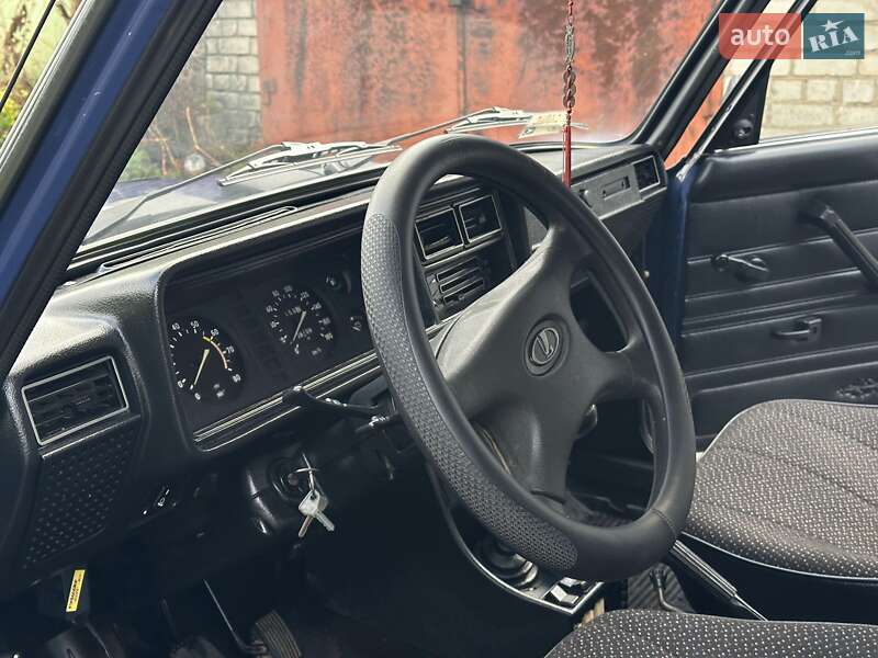 Седан ВАЗ / Lada 2107 2003 в Миколаєві