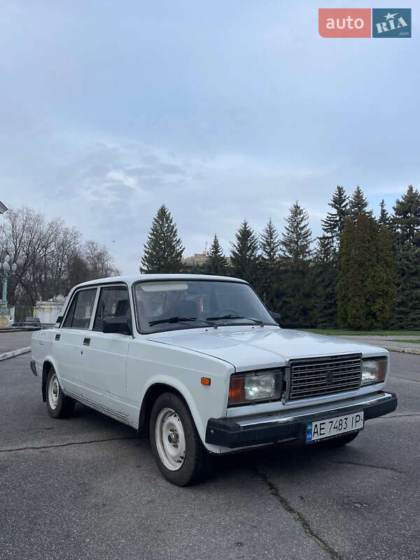Седан ВАЗ / Lada 2107 2006 в Желтых Водах фото 2 Седан ВАЗ / Lada 2107 2006 в Желтых Водах