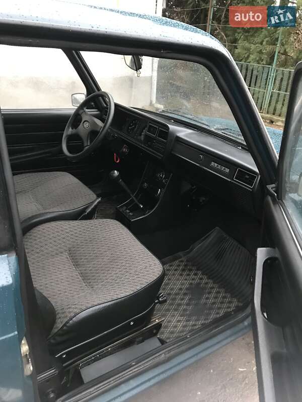 Седан ВАЗ / Lada 2107 2002 в Тернополі