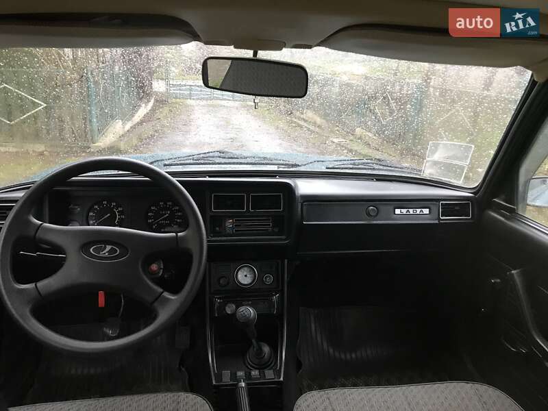 Седан ВАЗ / Lada 2107 2002 в Тернополі