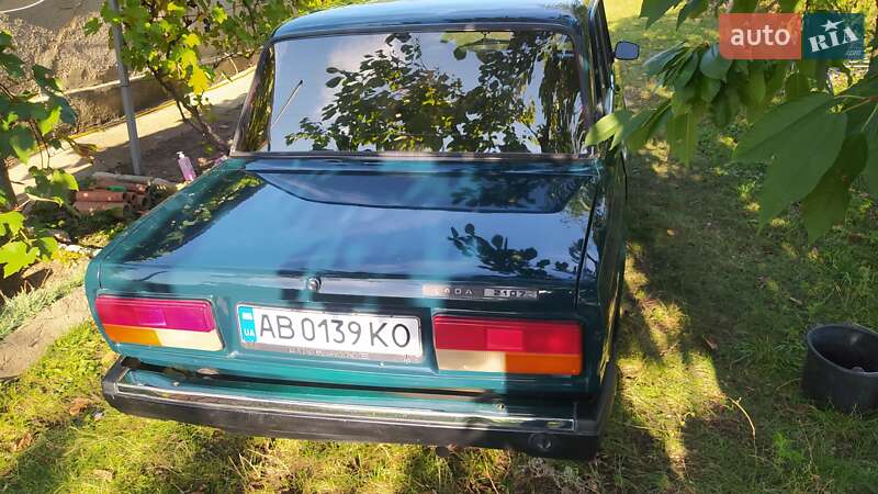 Седан ВАЗ / Lada 2107 2005 в Могилев-Подольске фото 2 Седан ВАЗ / Lada 2107 2005 в Могилев-Подольске