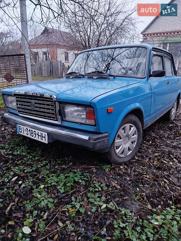 Седан ВАЗ / Lada 2107 2004 в Кременчуці