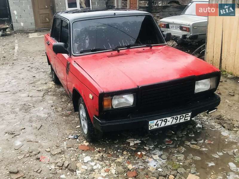 Седан ВАЗ / Lada 2107 1990 в Ужгороде