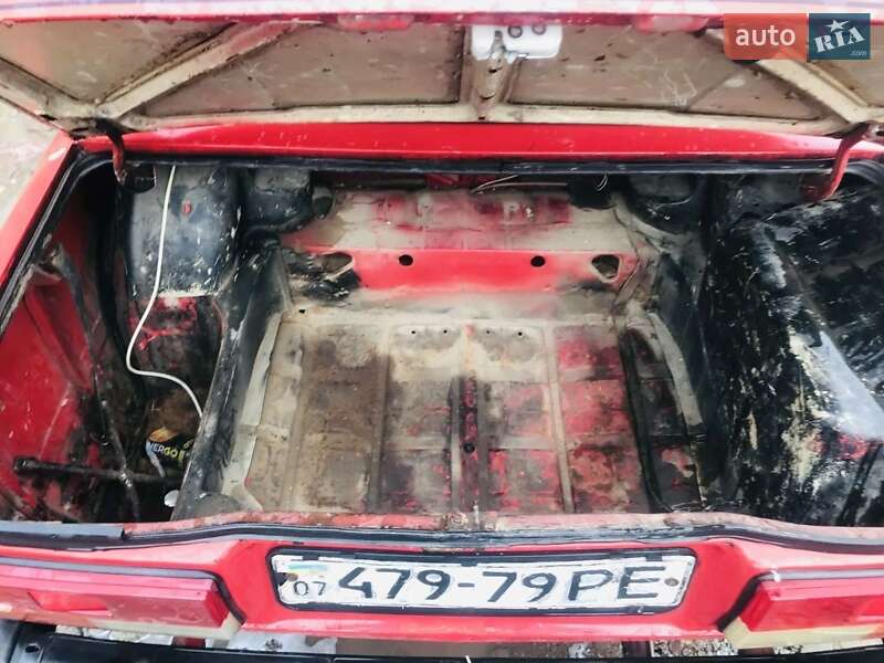 Седан ВАЗ / Lada 2107 1990 в Ужгороде