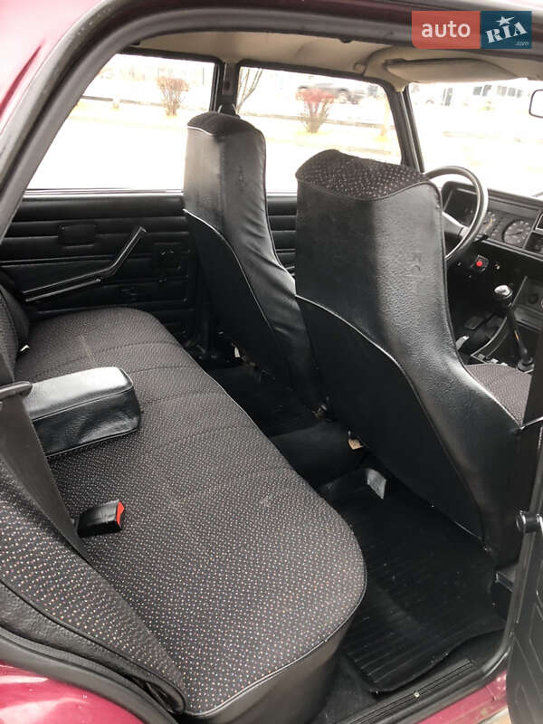 Седан ВАЗ / Lada 2107 2003 в Ивано-Франковске