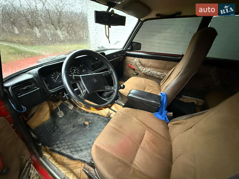 Седан ВАЗ / Lada 2107 1988 в Хотине