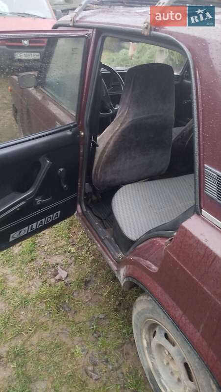 Седан ВАЗ / Lada 2107 2005 в Вижнице