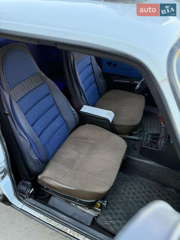 Седан ВАЗ / Lada 2107 1998 в Хотове