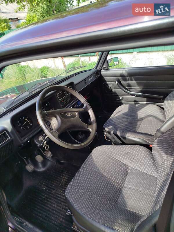 Седан ВАЗ / Lada 2107 2011 в Звягеле фото 16 Седан ВАЗ / Lada 2107 2011 в Звягеле