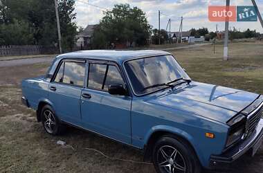 Седан ВАЗ 2107 2005 в Днепре