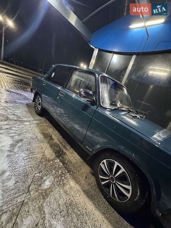 ВАЗ / Lada 2107 2002 ВАЗ / Lada 2107 2002