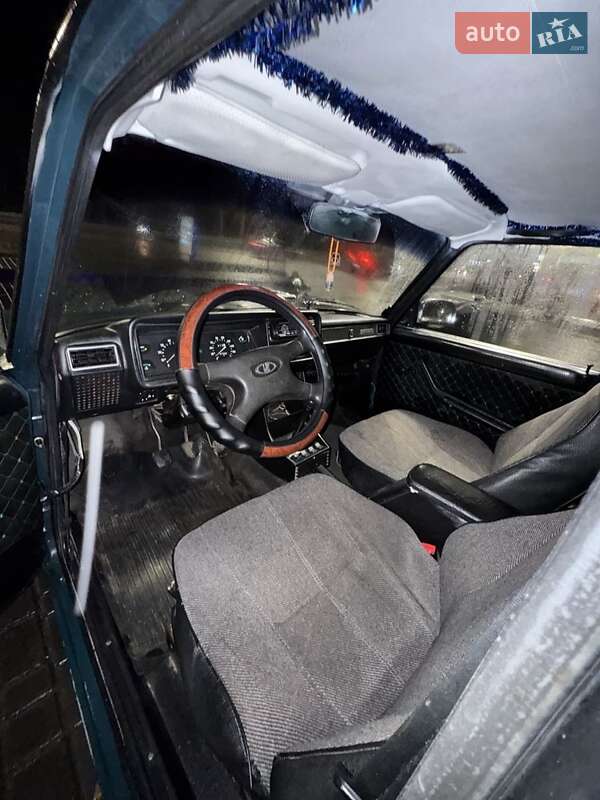 Седан ВАЗ / Lada 2107 2002 в Днепре фото 6 Седан ВАЗ / Lada 2107 2002 в Днепре