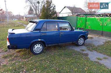 Седан ВАЗ 2107 2005 в Полонном