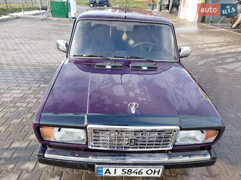Седан ВАЗ / Lada 2107 2001 в Белой Церкви