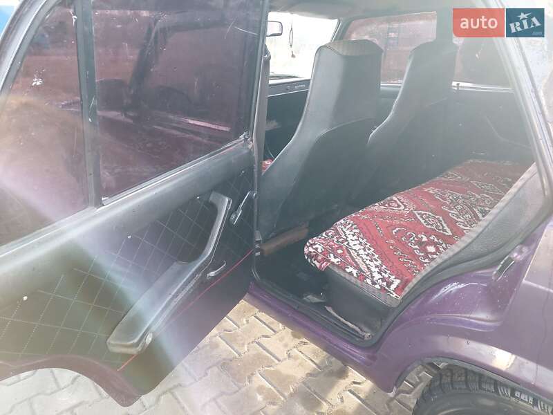 Седан ВАЗ / Lada 2107 2001 в Белой Церкви