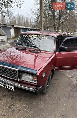 Седан ВАЗ 2107 1987 в Никополе