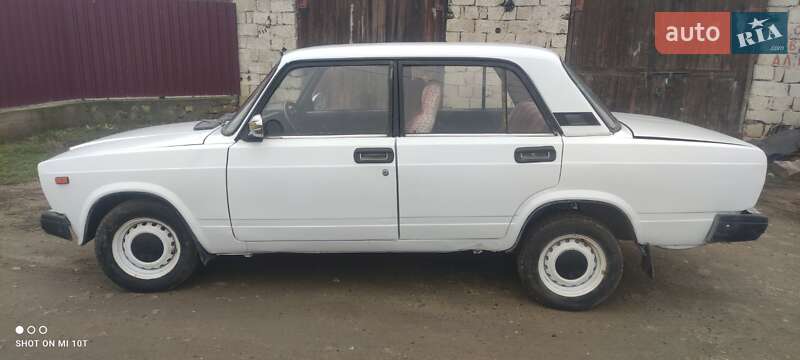 Седан ВАЗ / Lada 2107 1988 в Ямполі