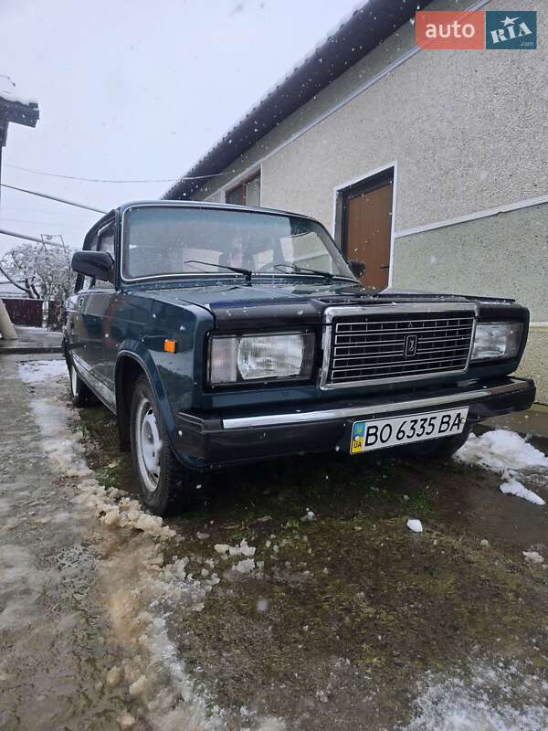 Седан ВАЗ / Lada 2107 2003 в Залещиках фото 9 Седан ВАЗ / Lada 2107 2003 в Залещиках