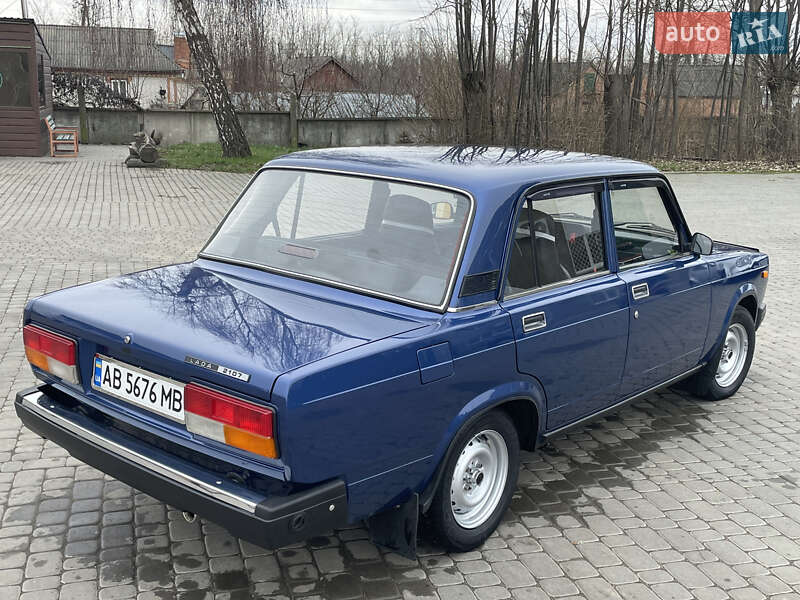 Седан ВАЗ / Lada 2107 2007 в Ильинцах