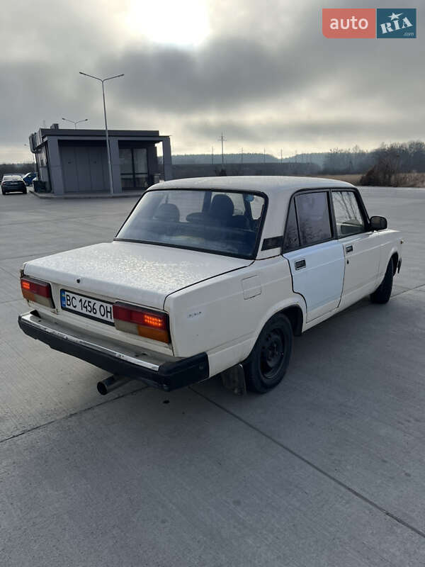 Седан ВАЗ / Lada 2107 1990 в Оброшином
