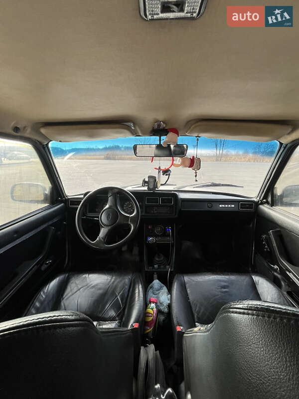 Седан ВАЗ / Lada 2107 1990 в Оброшином