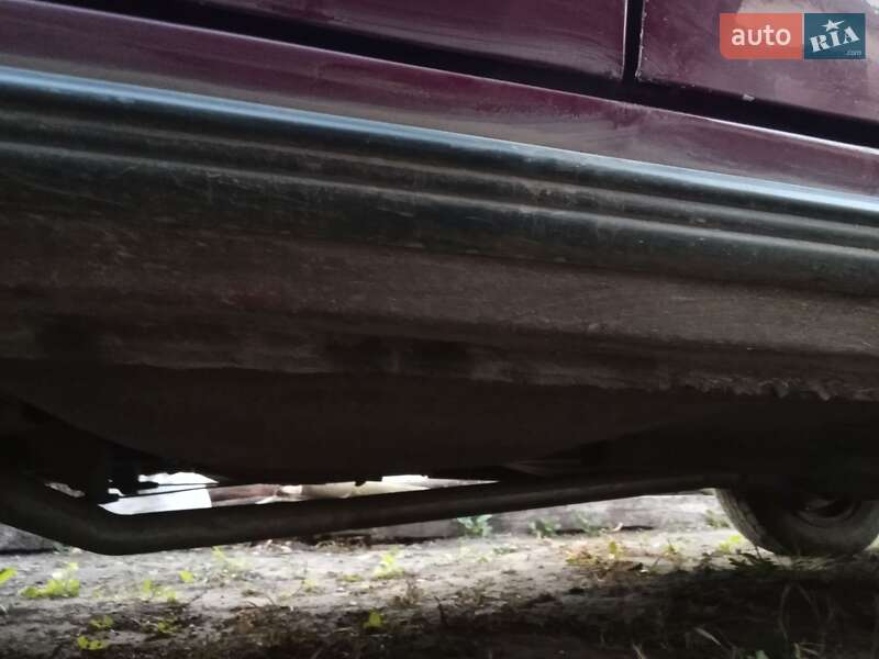 Седан ВАЗ / Lada 2107 2004 в Сумах