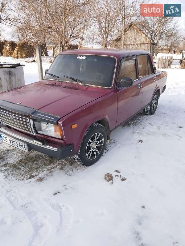 Седан ВАЗ / Lada 2107 2004 в Чернівцях фото 3 Седан ВАЗ / Lada 2107 2004 в Чернівцях
