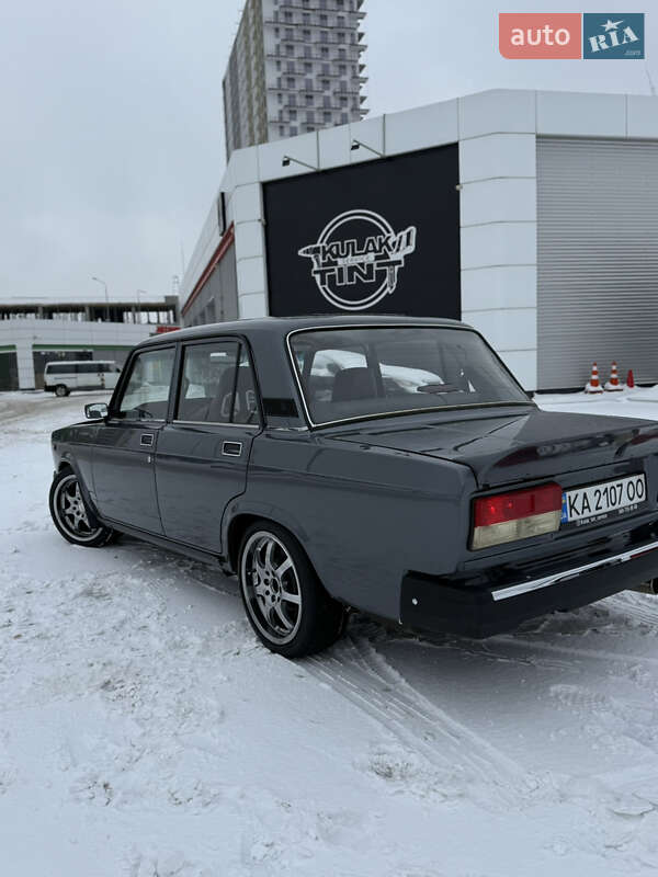 Седан ВАЗ / Lada 2107 2008 в Києві