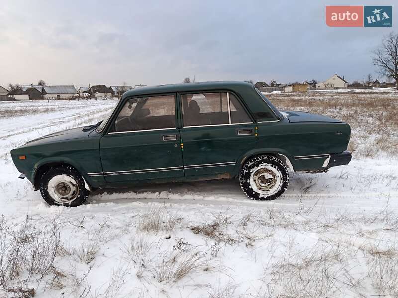 Седан ВАЗ / Lada 2107 1991 в Любешове