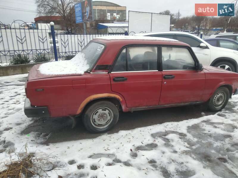 Седан ВАЗ / Lada 2107 1990 в Каменском фото 3 Седан ВАЗ / Lada 2107 1990 в Каменском