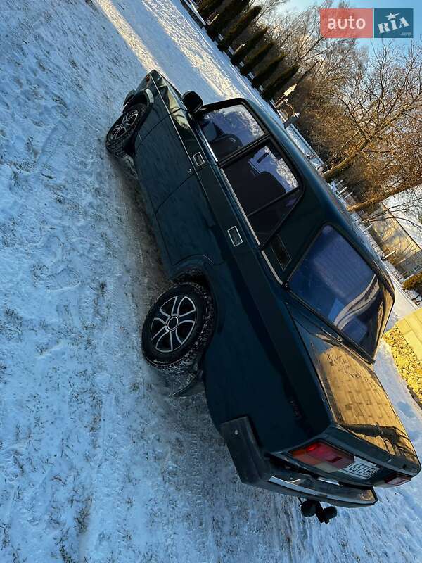 Седан ВАЗ / Lada 2107 2002 в Почаеве фото 5 Седан ВАЗ / Lada 2107 2002 в Почаеве