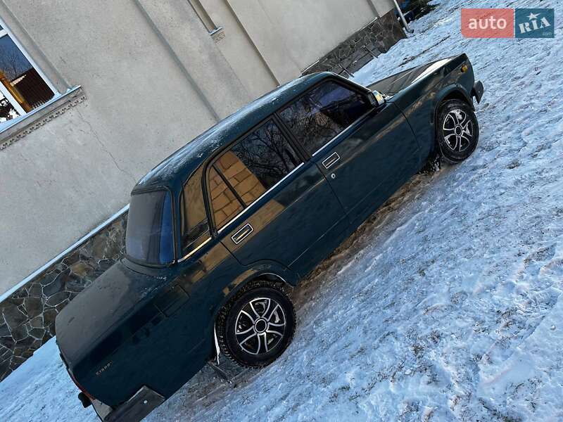 Седан ВАЗ / Lada 2107 2002 в Почаеве фото 6 Седан ВАЗ / Lada 2107 2002 в Почаеве