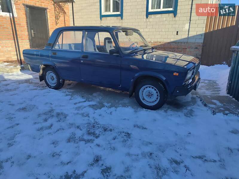 Седан ВАЗ / Lada 2107 2009 в Конотопе
