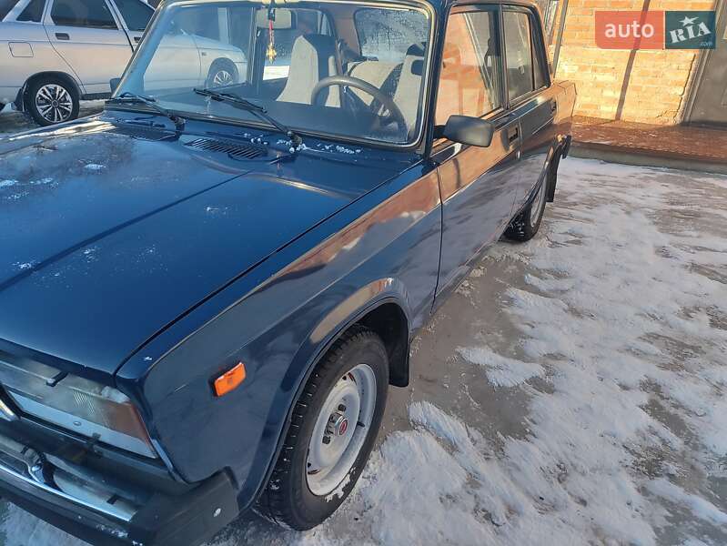 Седан ВАЗ / Lada 2107 2009 в Конотопе